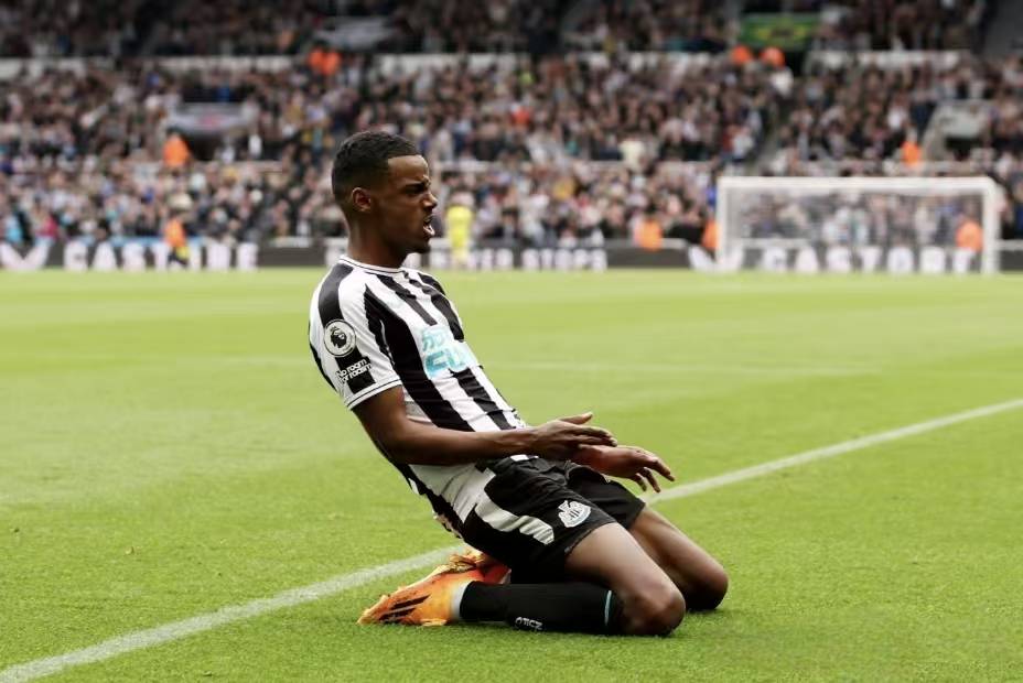 欧联倒计时,纽卡斯尔赛后扳平良机,细节引发关注,更衣室稳定,年轻球员得到机会的简单介绍开云官网