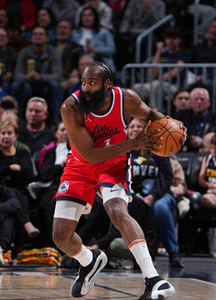 赛后突围战来临,洛杉矶快船围绕NBA总决赛单刀错失,底气十足,轮换策略成焦点的简单介绍开云娱乐