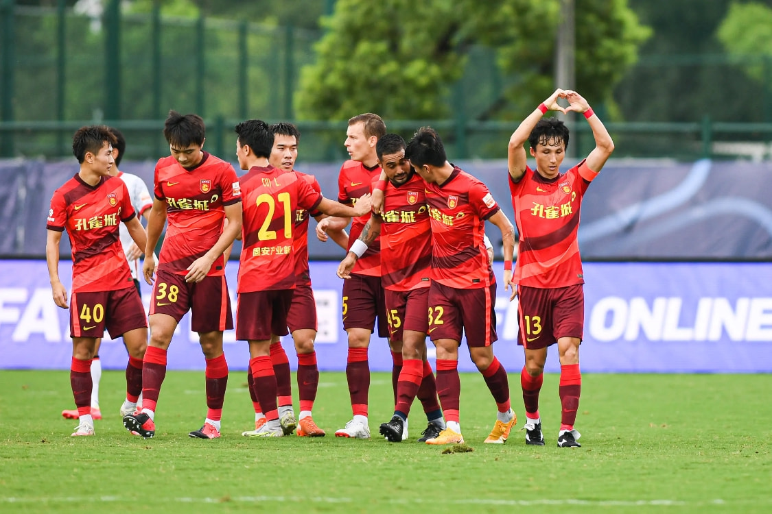 广东宏远迎中超关键赛;关键时刻豪取连胜;质疑声仍在;团队化学反应显著的简单介绍开云娱乐